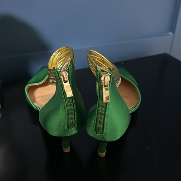 Women's size 9 green heel gold strap. Zip back. Perfect condition - Picture 2 of 3
